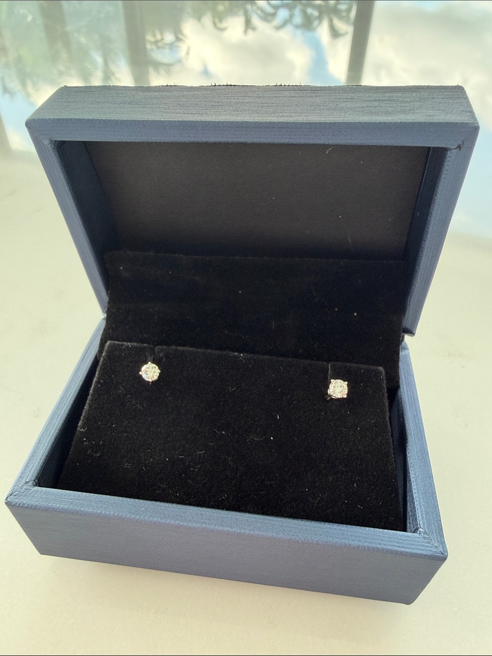 Lab grown diamond studs💎
